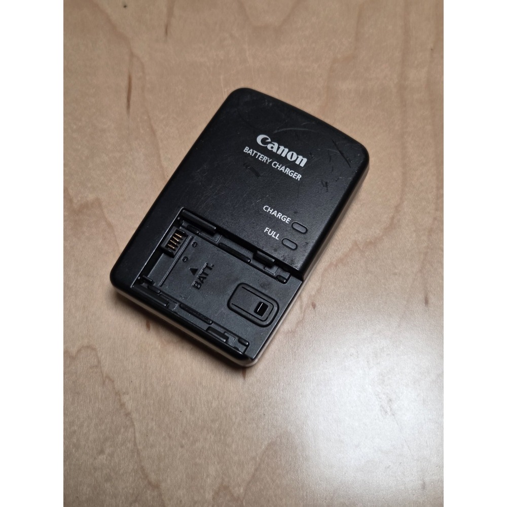 Genuine Original Canon CG-800 Charger for VIXIA HF G70 XA15 XA11 XA45 XA40 XA55